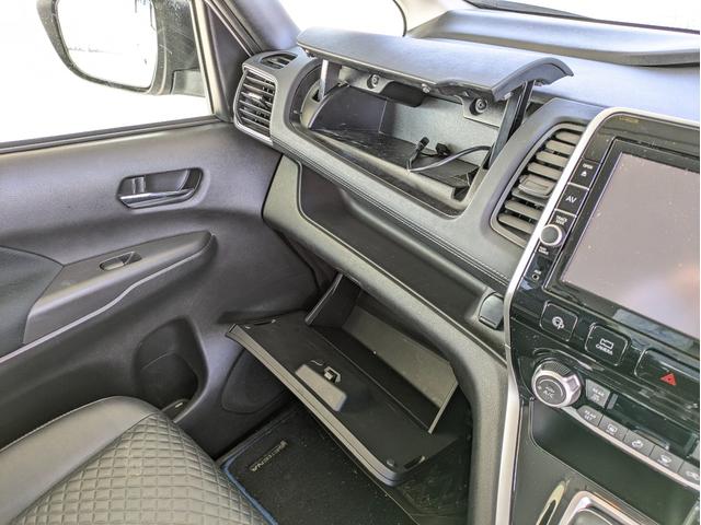 セレナ ｅ－パワー　ハイウェイスターＶ　９インチナビ・全方位モニター・ＥＴＣ・デジタルインナーミラー・プロパイロット・前方ドライブレコーダー・ハンドルヒーター・運転席＆助手席シートヒーター・純正アルミホイール（62枚目）