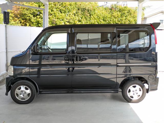 お車の販売だけでなく、任意保険の取り扱いもしております。お車のご購入時には補償の見直しもお任せください！おすすめの保険内容なども併せてご提案いたします。