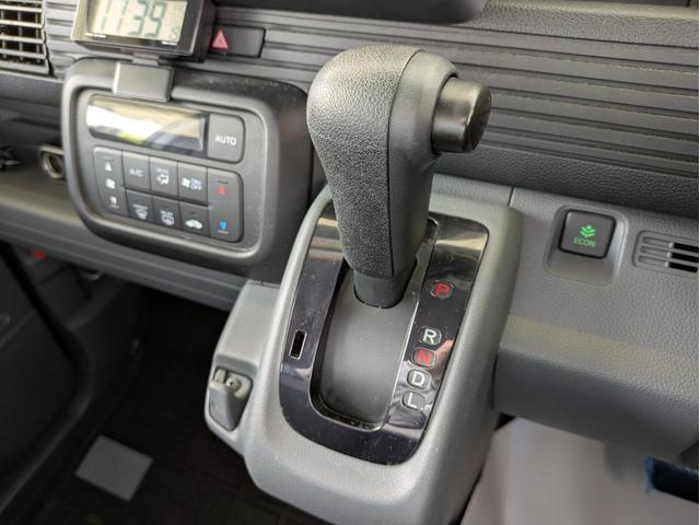 Ｎ－ＶＡＮ Ｇ・ホンダセンシング　４ＷＤ・７インチナビ・バックカメラ・前方ドライブレコーダー・アダプティブクルーズコントロール・パーキングセンサー・社外１３インチアルミホイール・レーンキープアシスト（11枚目）
