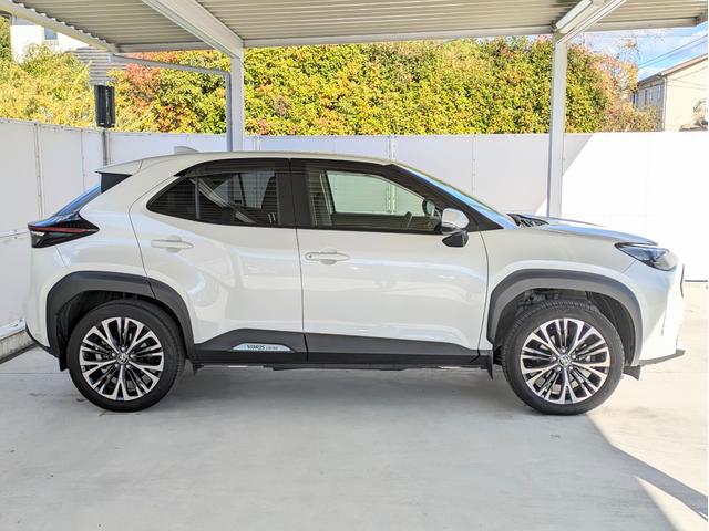 ヤリスクロス ハイブリッドZ 純正9インチナビ・バックカメラ・ETC・前後ドライブレコーダー・ワンオーナー・アダプティブクルーズコントロール・運転席&助手席シートヒーター・ブラインドスポットモニター(4枚目)