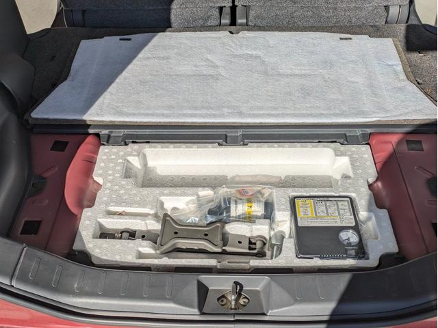 スペーシアカスタム ＸＳリミテッド　７インチナビ・ＥＴＣ・前方ドライブレコーダー・運転席＆助手席シートヒーター・純正アルミホイール・ＨＩＤヘッドライト・ハーフレザーシート・オートライト・フォグライト（31枚目）