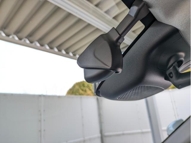 �y�h���C�u���R�[�_�[�z���S�A���S�ȃh���C�u�ɂ͕K�{�I������^�]�⎖�̂ɑ��������ۂ��f���ŋL�^���c��̂ň��S�ł��B