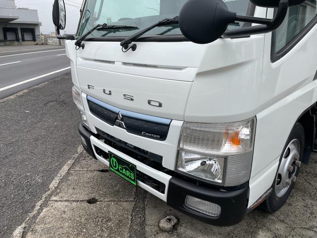 キャンター 　３０００ｃｃ　標準ロング　ロング　３ｔ　３トン　５速　５ＭＴ　荷台内寸長さ４３５幅１８０　平ボディ　荷台鉄板張り　ＥＴＣ　電動格納ミラー　ナビ　　パワーウインドウ　外装仕上げ済み　２ｔ　２トン（9枚目）