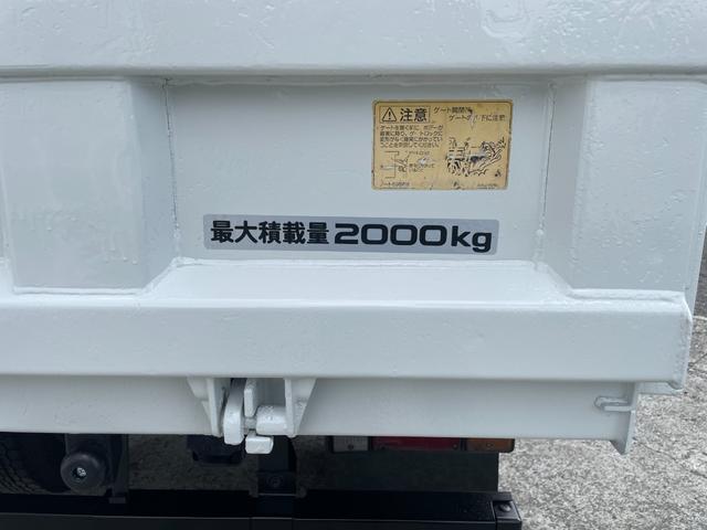 　２９９０ｃｃ　２ｔ　２ｔダンプ　高床ダンプ　高床　ＡＴ　オートマ　極東ダンプ　パワステ　パワーウインドウ　内外装仕上げ済み　２ペダル　最大積載量２０００Ｋｇ(30枚目)