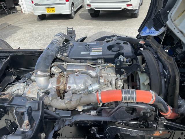 　２９９０ｃｃ　２ｔ　２トン　２ｔ高床ダンプ　最大積載量２０００Ｋｇ　走行７８０００Ｋ　５速　５ＭＴ　新明和ダンプ　コボレーン付　電動格納ミラー　内外装仕上げ済み　パワステ　パワーウインドウ(79枚目)