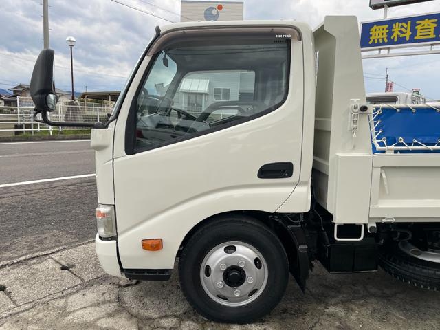 デュトロ 　４０００ｃｃ　３ｔ　３トン　３ｔダンプ　全低床　内外装仕上げ済み　新明和ダンプ　５速　５ＭＴ　積載３０００Ｋｇ　４ナンバー　パワステ　パワーウインドウ　コボレーン付（15枚目）