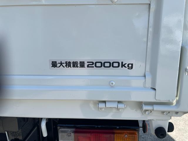 デュトロ 　４０００ｃｃ　２ｔ　２トン　標準ロング　クレーン付　ラジコン付き　５速　５ＭＴ　古河ＵＲＶ２６３　荷台内寸長さ３５３幅１８０　パワステ　パワーウインドウ　内外装仕上げ済み　走行４３０００Ｋ（34枚目）