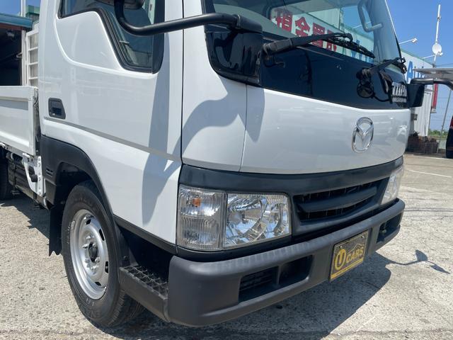 タイタンダッシュ 　１９９０ｃｃ　１．５ｔ　１．５トン　平ボディ　５速　５ＭＴ　走行３２０００Ｋ　ガソリン　パワステ　パワーウインドウ　内外装仕上げ済み　３人乗り（12枚目）
