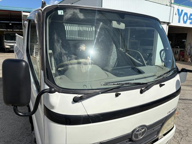 デュトロ 　４０００ｃｃ　２ｔ　２トン　ダンプ　電動コボレーン　走行８３０００Ｋ　５速　５ＭＴ　パワーウインドウ　極東ダンプ　内外装仕上げ済み　ディーゼル　積載２０００Ｋｇ（13枚目）