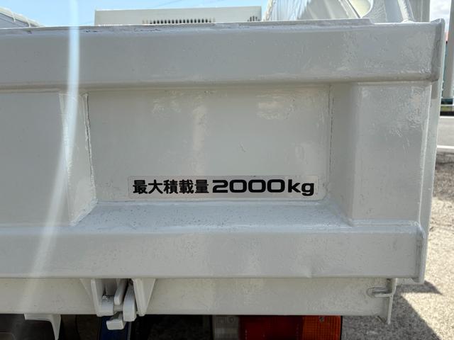 デュトロ 　４０００ｃｃ　２ｔ　２トン　ダンプ　電動コボレーン　走行８３０００Ｋ　５速　５ＭＴ　パワーウインドウ　極東ダンプ　内外装仕上げ済み　ディーゼル　積載２０００Ｋｇ（28枚目）
