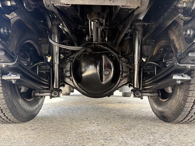 デュトロ 　４０００ｃｃ　２ｔ　２トン　ダンプ　電動コボレーン　走行８３０００Ｋ　５速　５ＭＴ　パワーウインドウ　極東ダンプ　内外装仕上げ済み　ディーゼル　積載２０００Ｋｇ（35枚目）