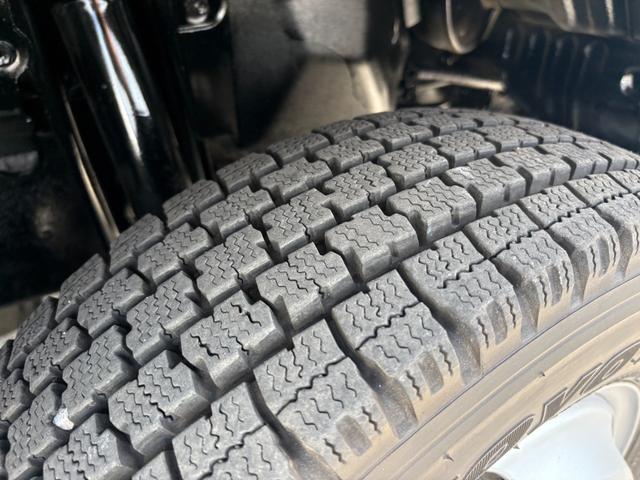 デュトロ 　４０００ｃｃ　２ｔ　２トン　ダンプ　電動コボレーン　走行８３０００Ｋ　５速　５ＭＴ　パワーウインドウ　極東ダンプ　内外装仕上げ済み　ディーゼル　積載２０００Ｋｇ（43枚目）