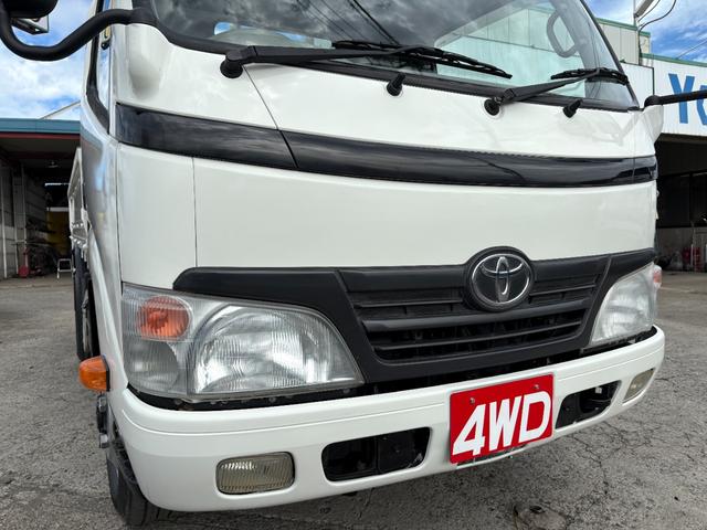 ダイナトラック 　４０００ｃｃ　２ｔ　２トン　平ボディ　高床　４ＷＤ　アーム式パワーゲート付　ウインチ付き　５速　５ＭＴ　走行７４０００Ｋ　荷台内寸３００×１６０　Ｐ／Ｇ昇降荷台寸法６８×１４２　内外装仕上げ済み（12枚目）