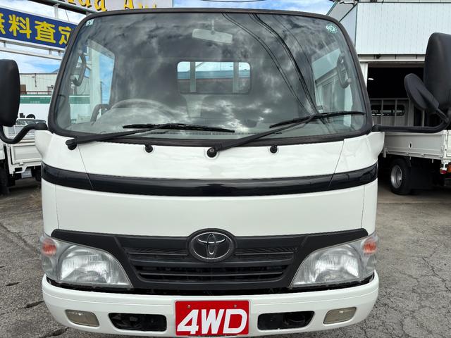 ダイナトラック 　４０００ｃｃ　２ｔ　２トン　平ボディ　高床　４ＷＤ　アーム式パワーゲート付　ウインチ付き　５速　５ＭＴ　走行７４０００Ｋ　荷台内寸３００×１６０　Ｐ／Ｇ昇降荷台寸法６８×１４２　内外装仕上げ済み（13枚目）