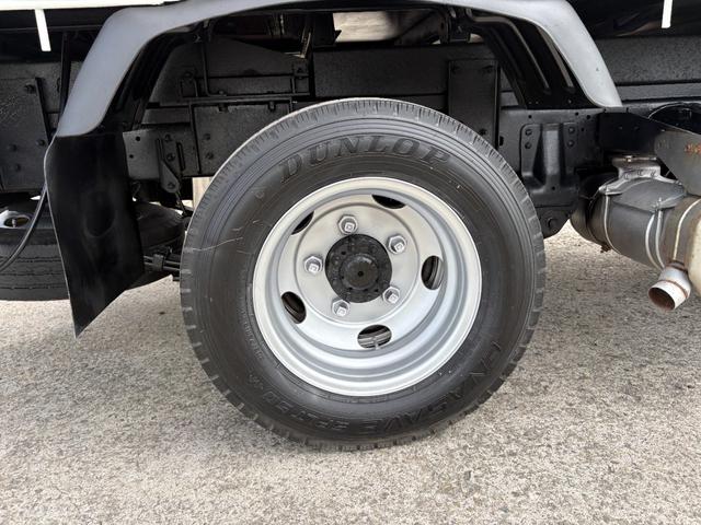 ダイナトラック 　４０００ｃｃ　２ｔ　２トン　平ボディ　高床　４ＷＤ　アーム式パワーゲート付　ウインチ付き　５速　５ＭＴ　走行７４０００Ｋ　荷台内寸３００×１６０　Ｐ／Ｇ昇降荷台寸法６８×１４２　内外装仕上げ済み（40枚目）