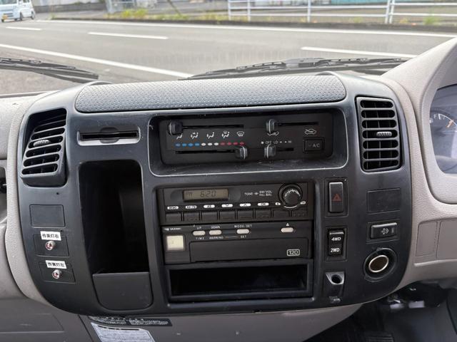ダイナトラック 　４０００ｃｃ　２ｔ　２トン　平ボディ　高床　４ＷＤ　アーム式パワーゲート付　ウインチ付き　５速　５ＭＴ　走行７４０００Ｋ　荷台内寸３００×１６０　Ｐ／Ｇ昇降荷台寸法６８×１４２　内外装仕上げ済み（62枚目）