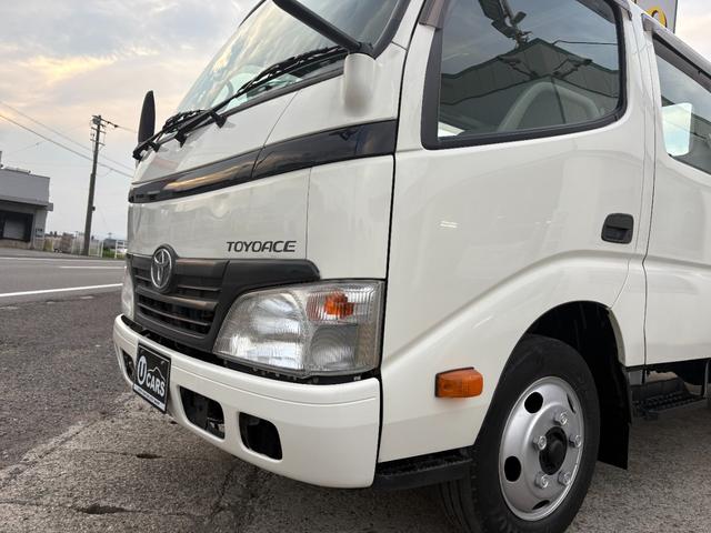 トヨエース 　４０００ｃｃ　２ｔ　２トン　Ｗキャブロング　ダブルキャブ　６速　６ＭＴ　標準ロング　ディーゼル　６人乗り　３ペダル　内外装仕上げ済み　走行７２５００Ｋ（9枚目）