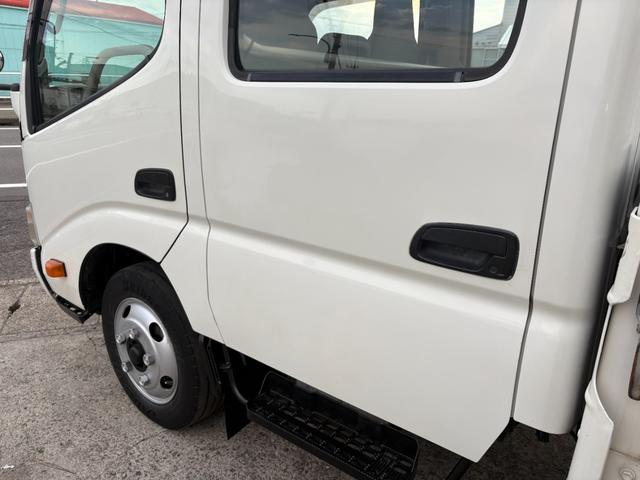 トヨエース 　４０００ｃｃ　２ｔ　２トン　Ｗキャブロング　ダブルキャブ　６速　６ＭＴ　標準ロング　ディーゼル　６人乗り　３ペダル　内外装仕上げ済み　走行７２５００Ｋ（16枚目）