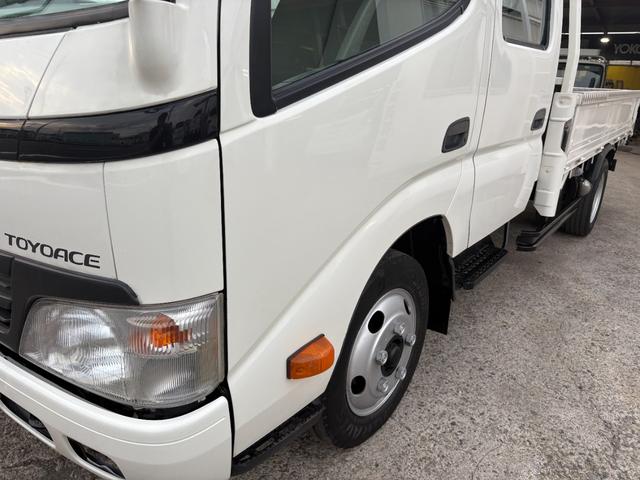 トヨエース 　４０００ｃｃ　２ｔ　２トン　Ｗキャブロング　ダブルキャブ　６速　６ＭＴ　標準ロング　ディーゼル　６人乗り　３ペダル　内外装仕上げ済み　走行７２５００Ｋ（18枚目）