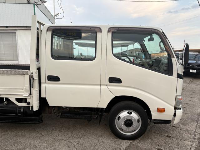 トヨエース 　４０００ｃｃ　２ｔ　２トン　Ｗキャブロング　ダブルキャブ　６速　６ＭＴ　標準ロング　ディーゼル　６人乗り　３ペダル　内外装仕上げ済み　走行７２５００Ｋ（19枚目）