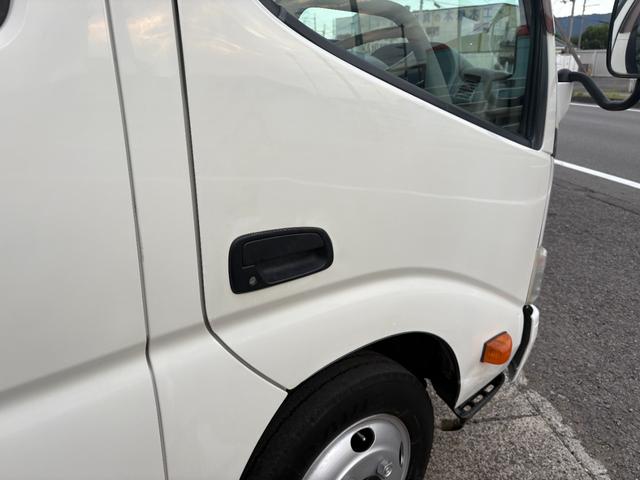 トヨエース 　４０００ｃｃ　２ｔ　２トン　Ｗキャブロング　ダブルキャブ　６速　６ＭＴ　標準ロング　ディーゼル　６人乗り　３ペダル　内外装仕上げ済み　走行７２５００Ｋ（21枚目）