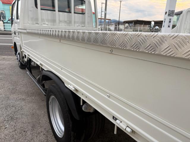 トヨエース 　４０００ｃｃ　２ｔ　２トン　Ｗキャブロング　ダブルキャブ　６速　６ＭＴ　標準ロング　ディーゼル　６人乗り　３ペダル　内外装仕上げ済み　走行７２５００Ｋ（25枚目）