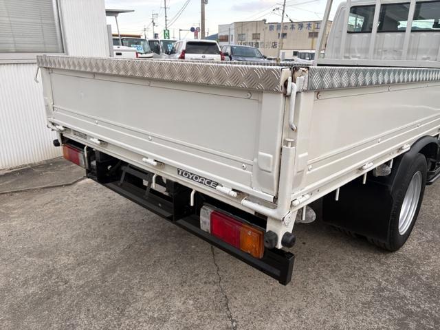トヨエース 　４０００ｃｃ　２ｔ　２トン　Ｗキャブロング　ダブルキャブ　６速　６ＭＴ　標準ロング　ディーゼル　６人乗り　３ペダル　内外装仕上げ済み　走行７２５００Ｋ（29枚目）