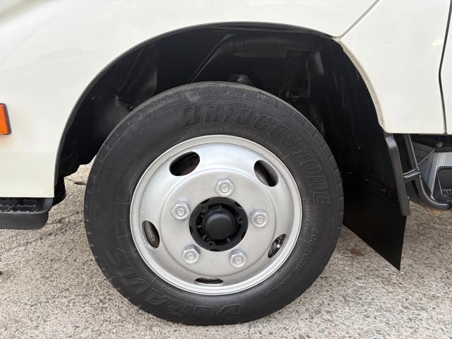トヨエース 　４０００ｃｃ　２ｔ　２トン　Ｗキャブロング　ダブルキャブ　６速　６ＭＴ　標準ロング　ディーゼル　６人乗り　３ペダル　内外装仕上げ済み　走行７２５００Ｋ（50枚目）