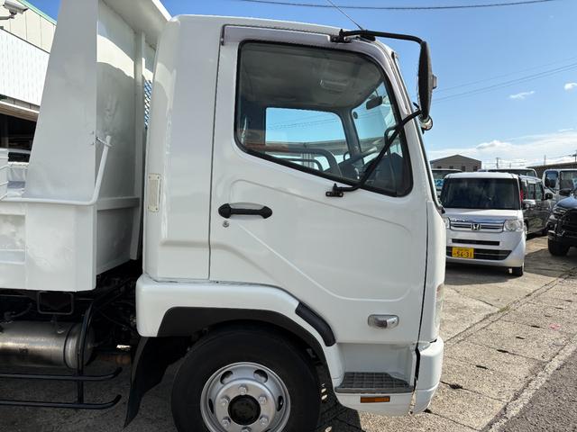 ファイター  4890cc 3.65t 3.65トン ダンプ 6速 6MT Lゲート コボレーン付 内外装仕上げ済み 積載量3650Kg 3人乗り 3ペダル(15枚目)