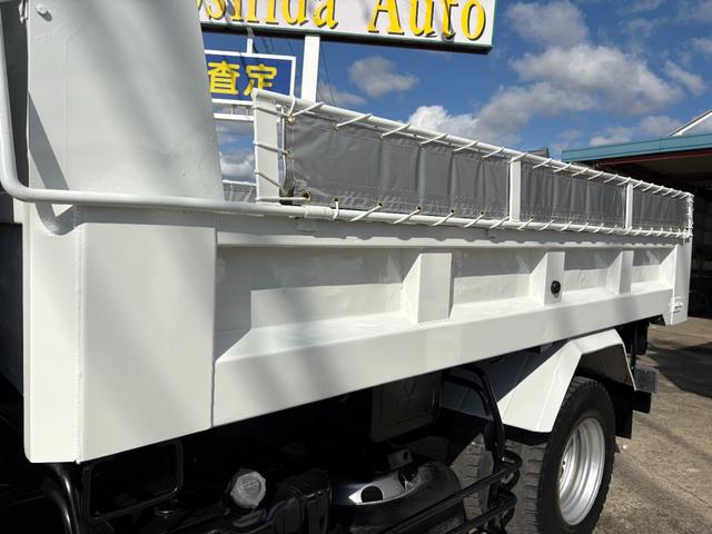 ファイター  4890cc 3.65t 3.65トン ダンプ 6速 6MT Lゲート コボレーン付 内外装仕上げ済み 積載量3650Kg 3人乗り 3ペダル(19枚目)