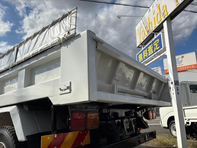 ファイター  4890cc 3.65t 3.65トン ダンプ 6速 6MT Lゲート コボレーン付 内外装仕上げ済み 積載量3650Kg 3人乗り 3ペダル(25枚目)