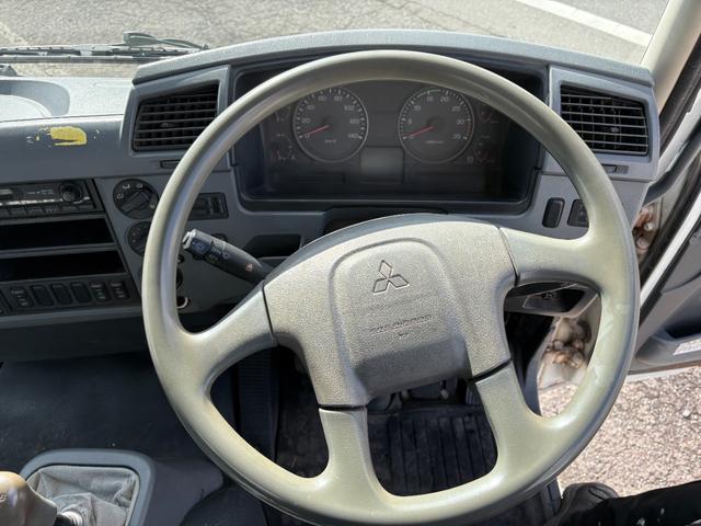 ファイター  4890cc 3.65t 3.65トン ダンプ 6速 6MT Lゲート コボレーン付 内外装仕上げ済み 積載量3650Kg 3人乗り 3ペダル(50枚目)