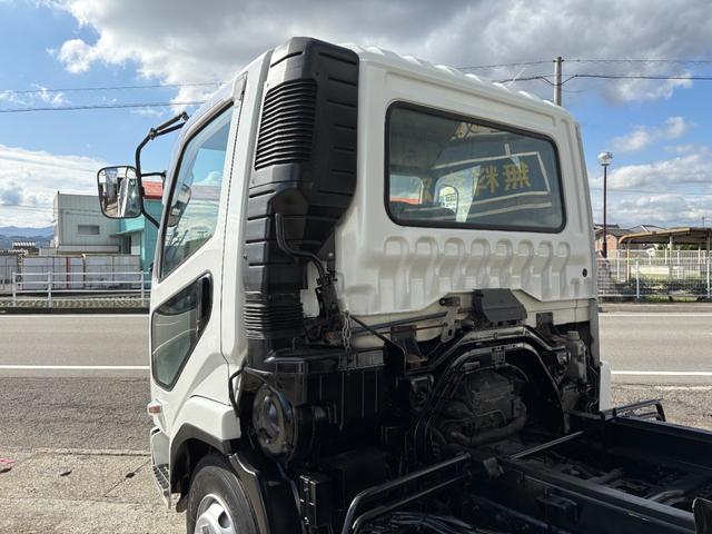 ファイター  4890cc 3.65t 3.65トン ダンプ 6速 6MT Lゲート コボレーン付 内外装仕上げ済み 積載量3650Kg 3人乗り 3ペダル(58枚目)