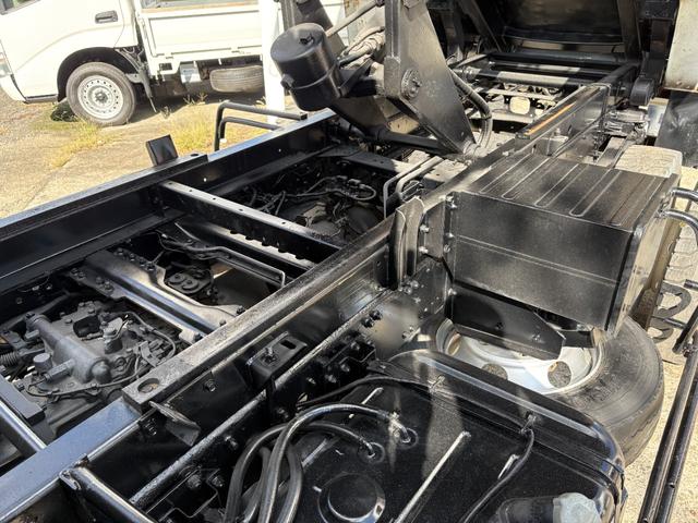 ファイター  4890cc 3.65t 3.65トン ダンプ 6速 6MT Lゲート コボレーン付 内外装仕上げ済み 積載量3650Kg 3人乗り 3ペダル(59枚目)