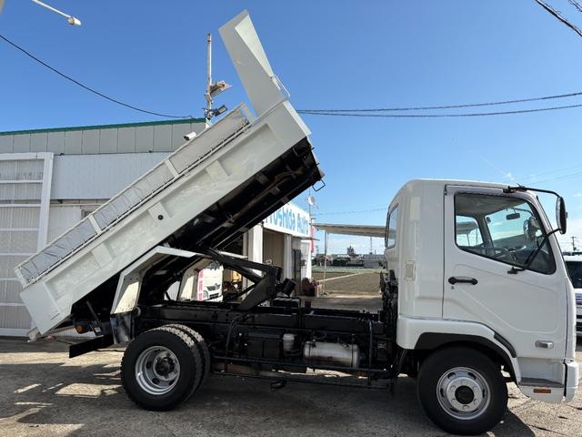 ファイター  4890cc 3.65t 3.65トン ダンプ 6速 6MT Lゲート コボレーン付 内外装仕上げ済み 積載量3650Kg 3人乗り 3ペダル(64枚目)