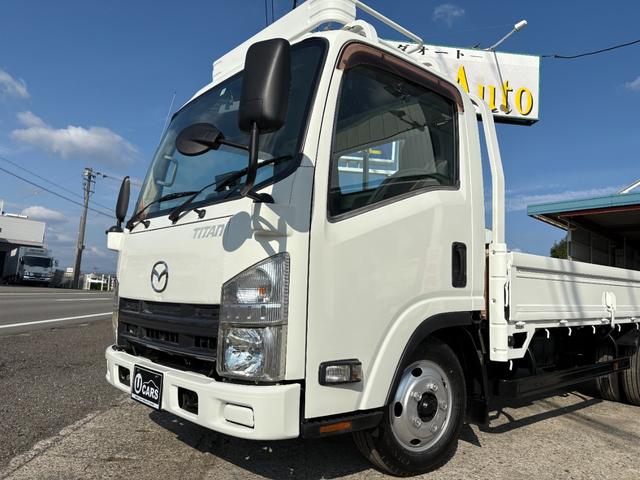 タイタントラック  2990cc 2t平ボディ 2トン ワイドロング パワーウインドウ 走行54000K 5速 5MT 荷台内寸437×180 内外装仕上げ済み(8枚目)
