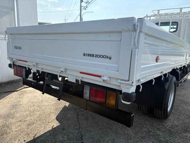 タイタントラック  2990cc 2t平ボディ 2トン ワイドロング パワーウインドウ 走行54000K 5速 5MT 荷台内寸437×180 内外装仕上げ済み(29枚目)