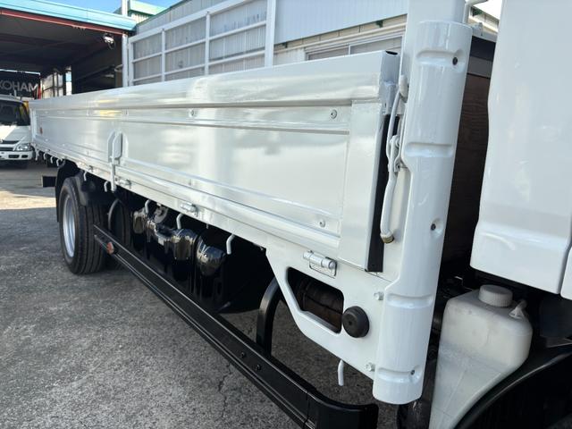 タイタントラック  2990cc 2t平ボディ 2トン ワイドロング パワーウインドウ 走行54000K 5速 5MT 荷台内寸437×180 内外装仕上げ済み(36枚目)