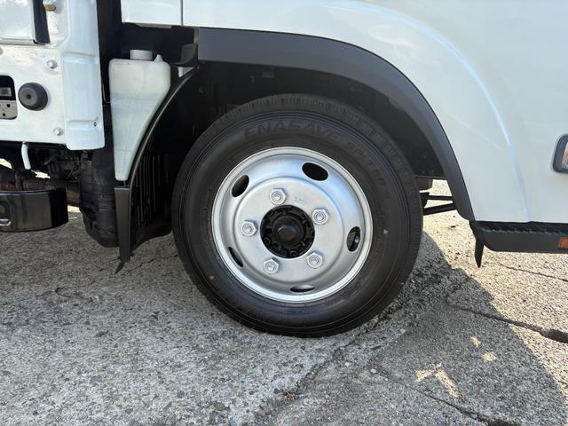 タイタントラック  2990cc 2t平ボディ 2トン ワイドロング パワーウインドウ 走行54000K 5速 5MT 荷台内寸437×180 内外装仕上げ済み(43枚目)