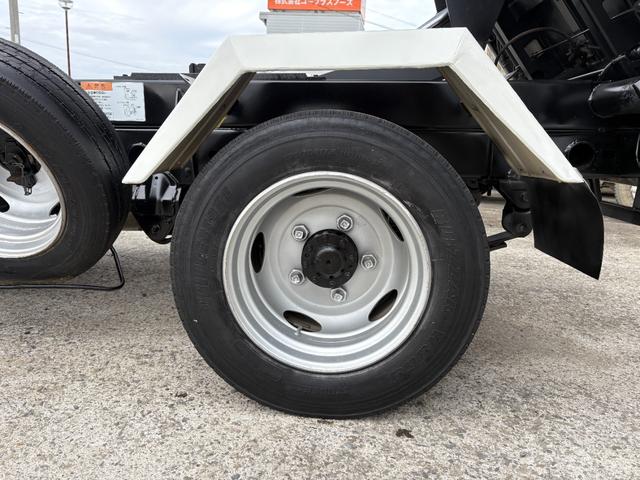 デュトロ 4000cc 2t 2トン 三転ダンプ 走行62000K ディーゼル AT オートマ パワーウインドウ 内外装仕上げ済み 2トンダンプ 3人乗り(48枚目)