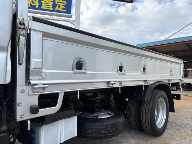 トヨエース 　４０００ｃｃ　３ｔ　３トン　平ボディ　ＡＴ　オートマ　ディーゼル　積載３０００Ｋｇ　パワーウインドウ　荷台内寸３１２×１６１　内外装仕上げ済み　車検付Ｒ８／５（22枚目）