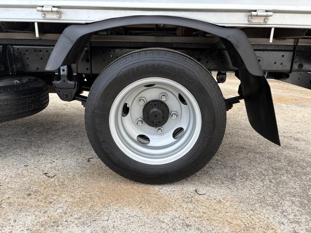 トヨエース 　４０００ｃｃ　３ｔ　３トン　平ボディ　ＡＴ　オートマ　ディーゼル　積載３０００Ｋｇ　パワーウインドウ　荷台内寸３１２×１６１　内外装仕上げ済み　車検付Ｒ８／５（46枚目）