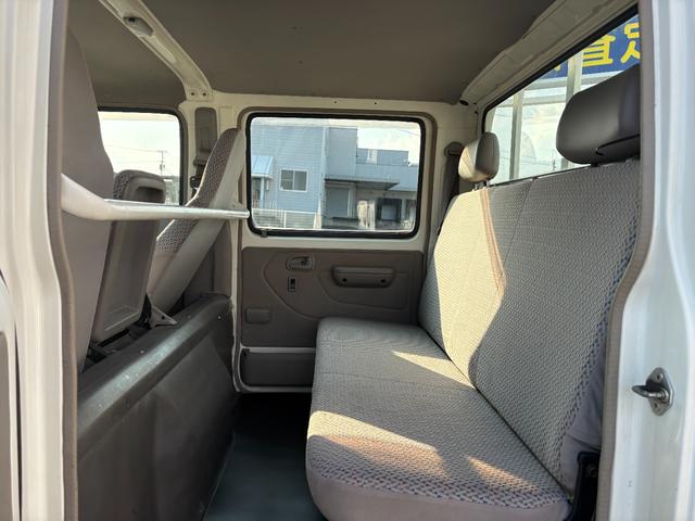 ダイナトラック 　２４９０ｃｃ　Ｗキャブ　ダブルキャブ　１．２ｔ　１．２トン　５速　５ＭＴ　ディーゼル　６人乗り　パワーウインドウ　内外装仕上げ済み　総重量３３８０Ｋｇ　普通免許ＯＫ（8枚目）