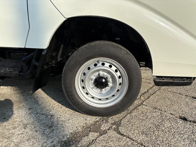 ダイナトラック 　２４９０ｃｃ　Ｗキャブ　ダブルキャブ　１．２ｔ　１．２トン　５速　５ＭＴ　ディーゼル　６人乗り　パワーウインドウ　内外装仕上げ済み　総重量３３８０Ｋｇ　普通免許ＯＫ（48枚目）