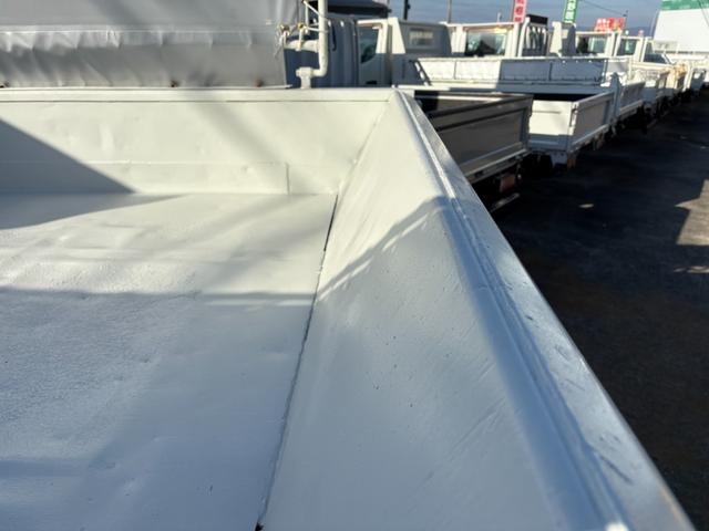 フォワード 　５１９０ｃｃ　ダンプ　３．５ｔ　３．５トン　３人乗り　電動コボレーン　走行６３０００Ｋ　パワーウインドウ　極東ダンプ　ＡＴ　オートマ　内外装仕上げ済み（28枚目）