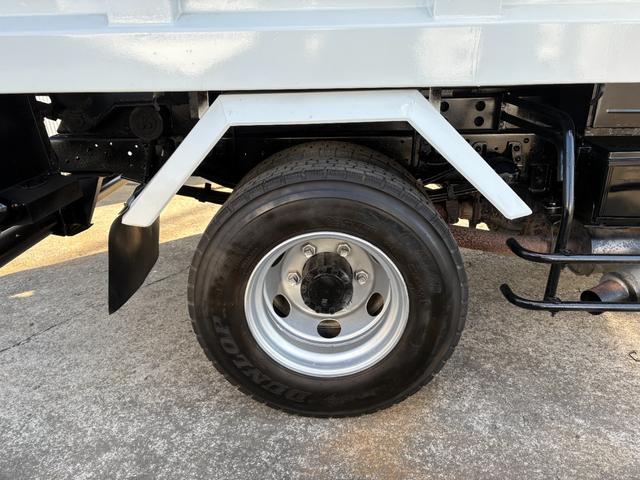 フォワード 　５１９０ｃｃ　ダンプ　３．５ｔ　３．５トン　３人乗り　電動コボレーン　走行６３０００Ｋ　パワーウインドウ　極東ダンプ　ＡＴ　オートマ　内外装仕上げ済み（34枚目）