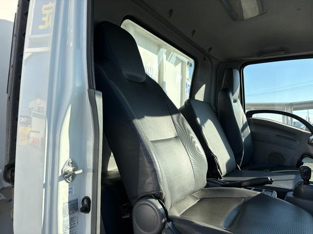 フォワード 　５１９０ｃｃ　ダンプ　３．５ｔ　３．５トン　３人乗り　電動コボレーン　走行６３０００Ｋ　パワーウインドウ　極東ダンプ　ＡＴ　オートマ　内外装仕上げ済み（44枚目）