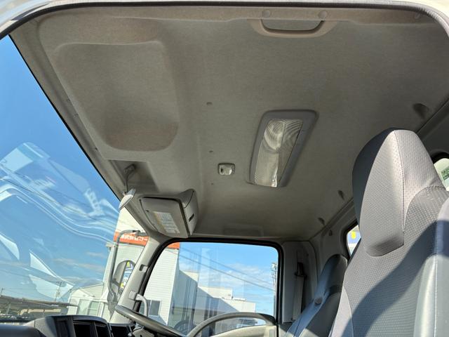 フォワード 　５１９０ｃｃ　ダンプ　３．５ｔ　３．５トン　３人乗り　電動コボレーン　走行６３０００Ｋ　パワーウインドウ　極東ダンプ　ＡＴ　オートマ　内外装仕上げ済み（47枚目）