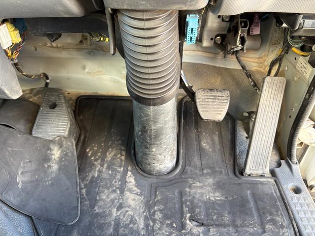 フォワード 　５１９０ｃｃ　ダンプ　３．５ｔ　３．５トン　３人乗り　電動コボレーン　走行６３０００Ｋ　パワーウインドウ　極東ダンプ　ＡＴ　オートマ　内外装仕上げ済み（50枚目）