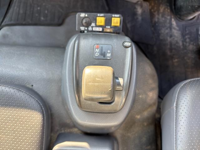 フォワード 　５１９０ｃｃ　ダンプ　３．５ｔ　３．５トン　３人乗り　電動コボレーン　走行６３０００Ｋ　パワーウインドウ　極東ダンプ　ＡＴ　オートマ　内外装仕上げ済み（52枚目）